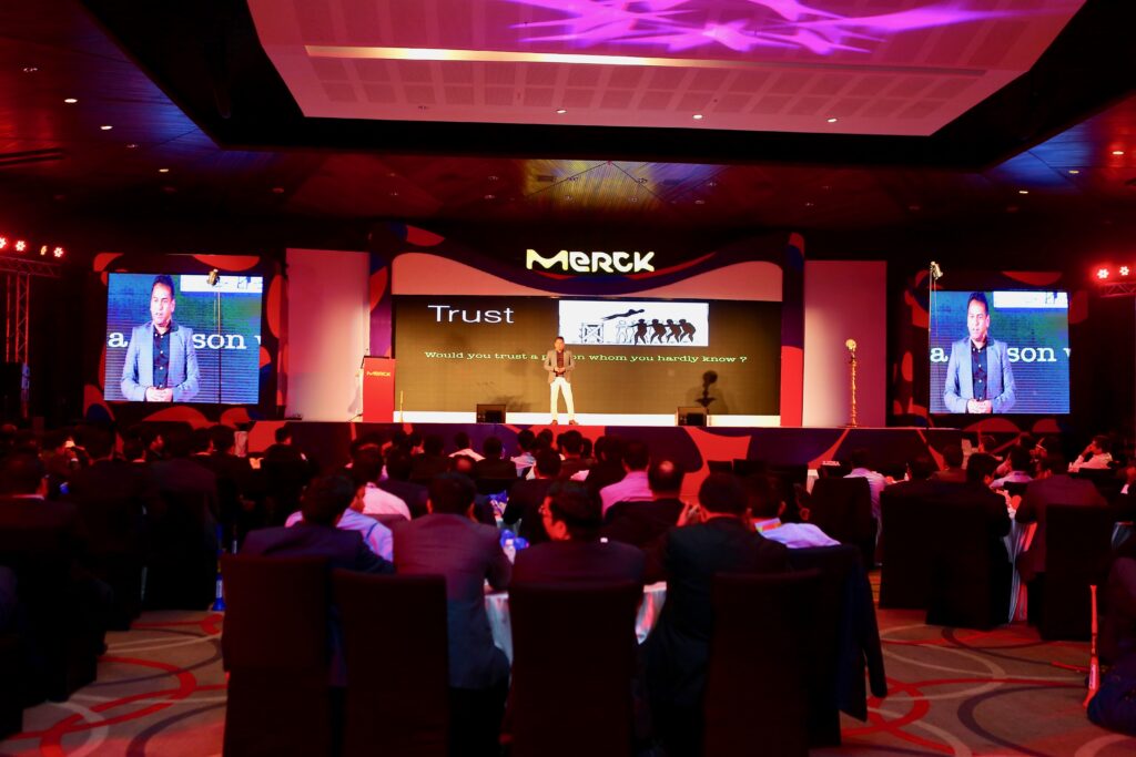 best corporate trainers in india , motivational speakers and keynote speakers for conferences