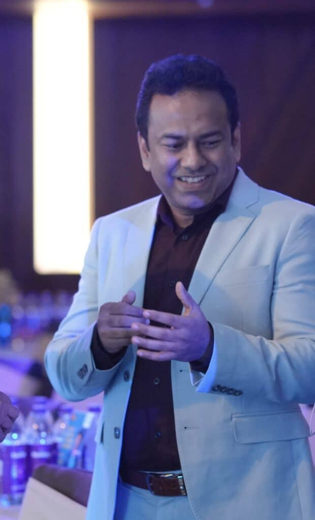 leading business strategist in india Paul Robinson at a business conference
